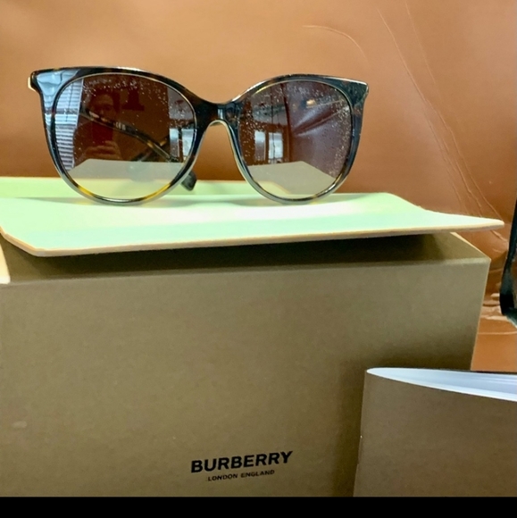 Burberry dark Havana Alice brown gradient sunglasses main image 11